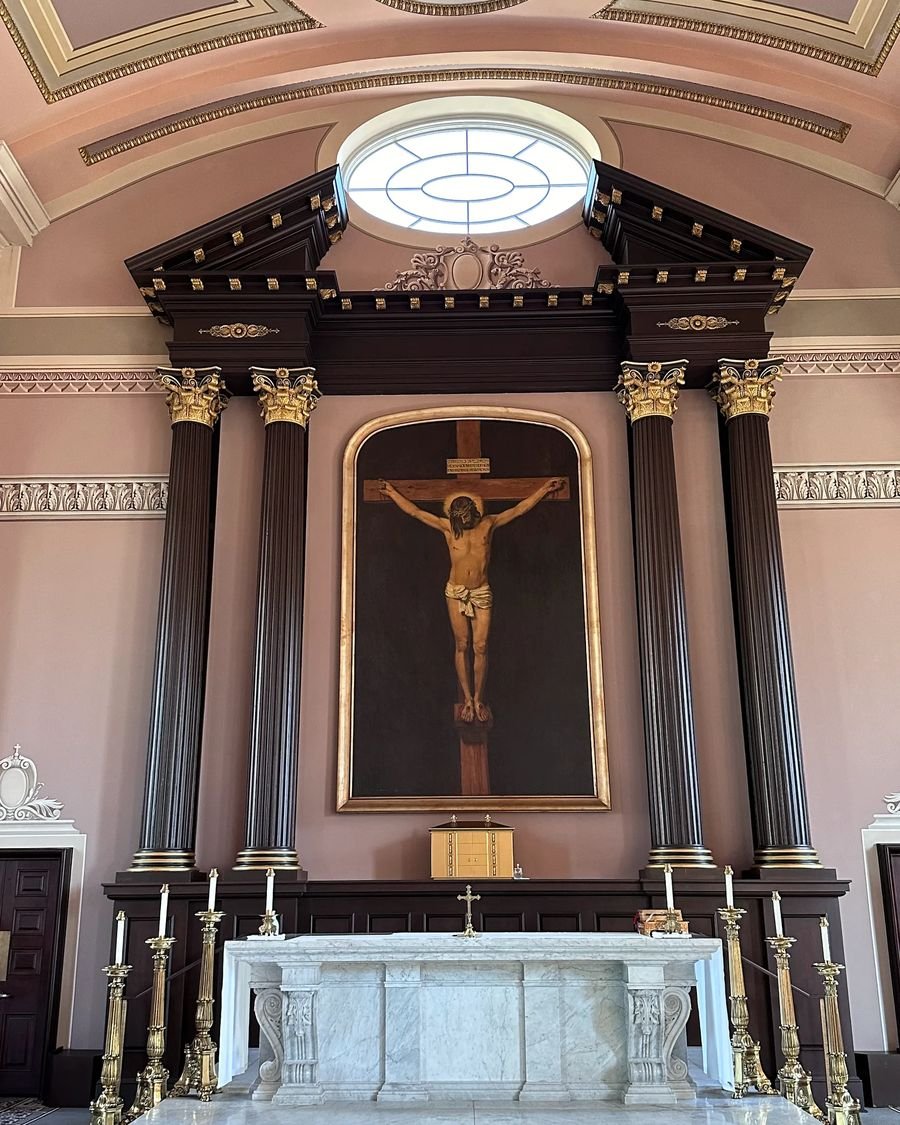 The sanctuary of the Basilica of Saint Louis, the Old Cathedral